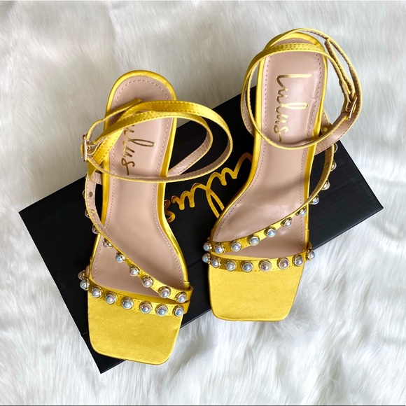 NIB Lulu’s Size 8 Daffodil Yellow Satin Pearl Studded Strappy Heeled Sandals - Picture 2 of 14